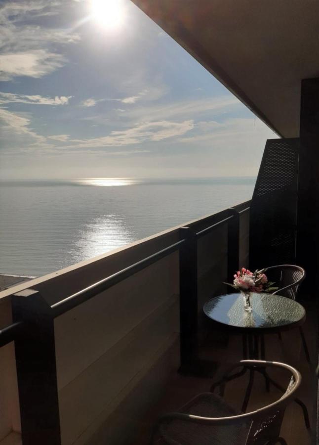 Orbi City Sea View Apartments Batumi Exterior photo